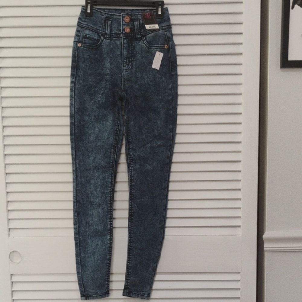 No Boundaries Women's Blue Denim Jeans